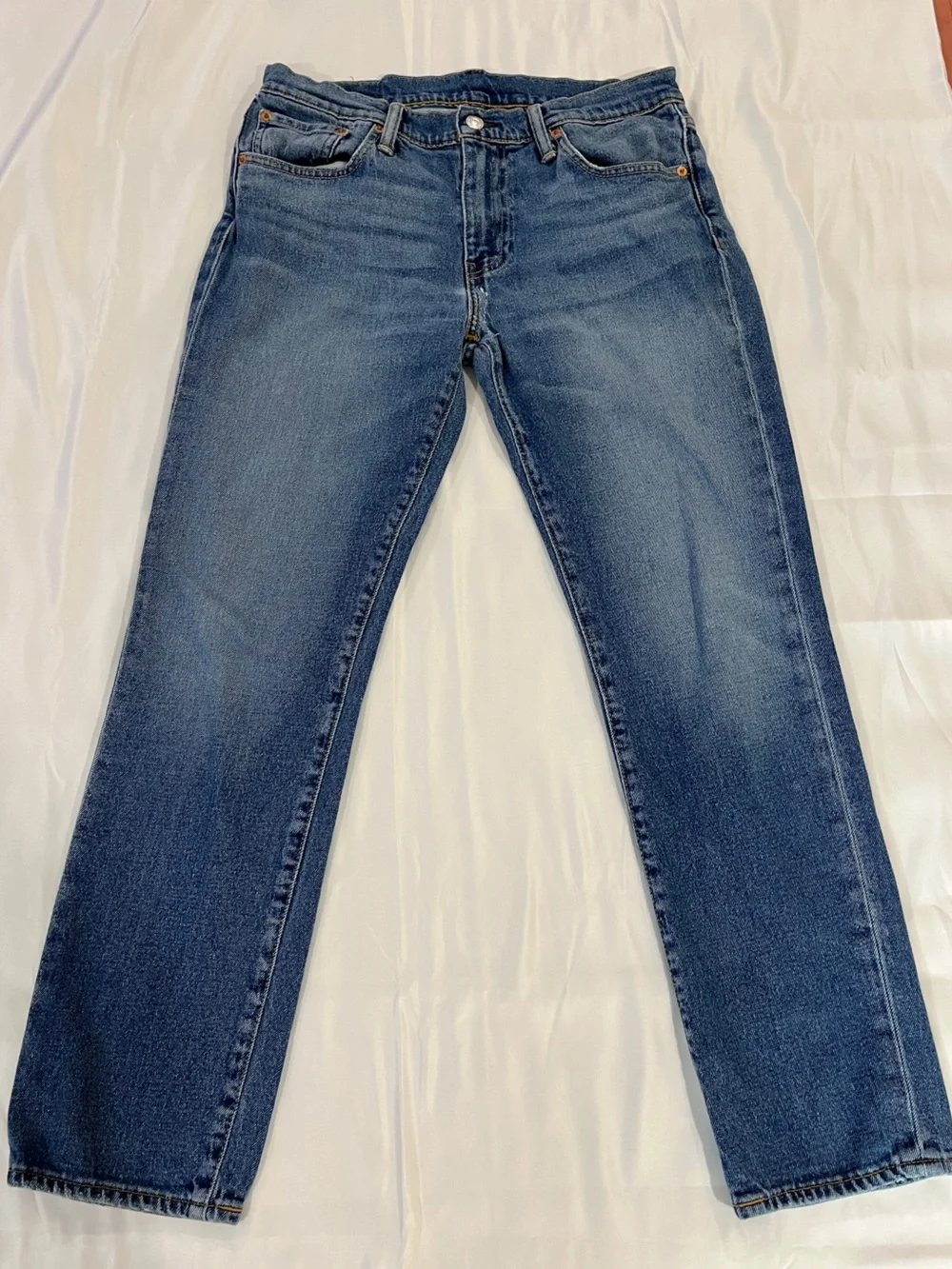 Levi's men’s 511 straight leg blue jeans  Size 33x30